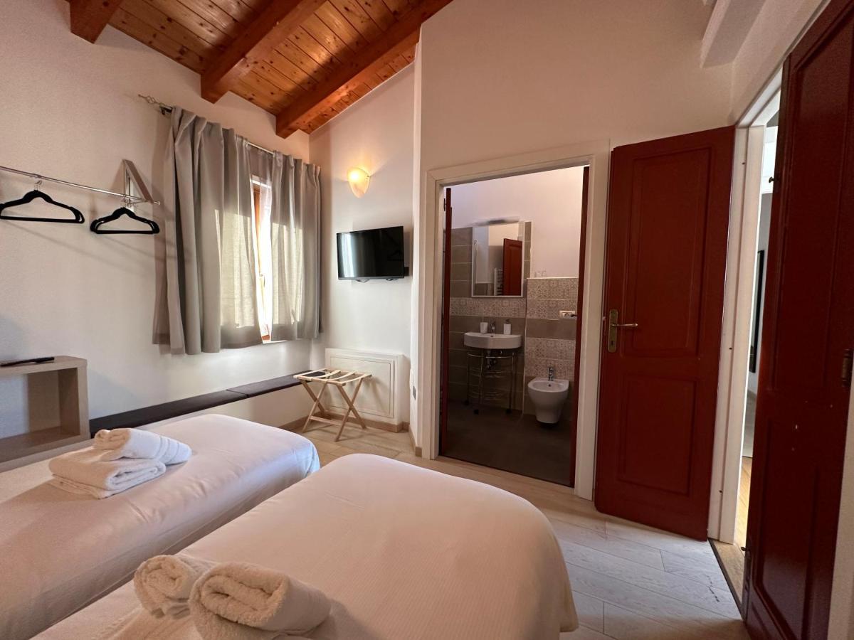 Ng Guest House Il Ris Sassari Eksteriør bilde